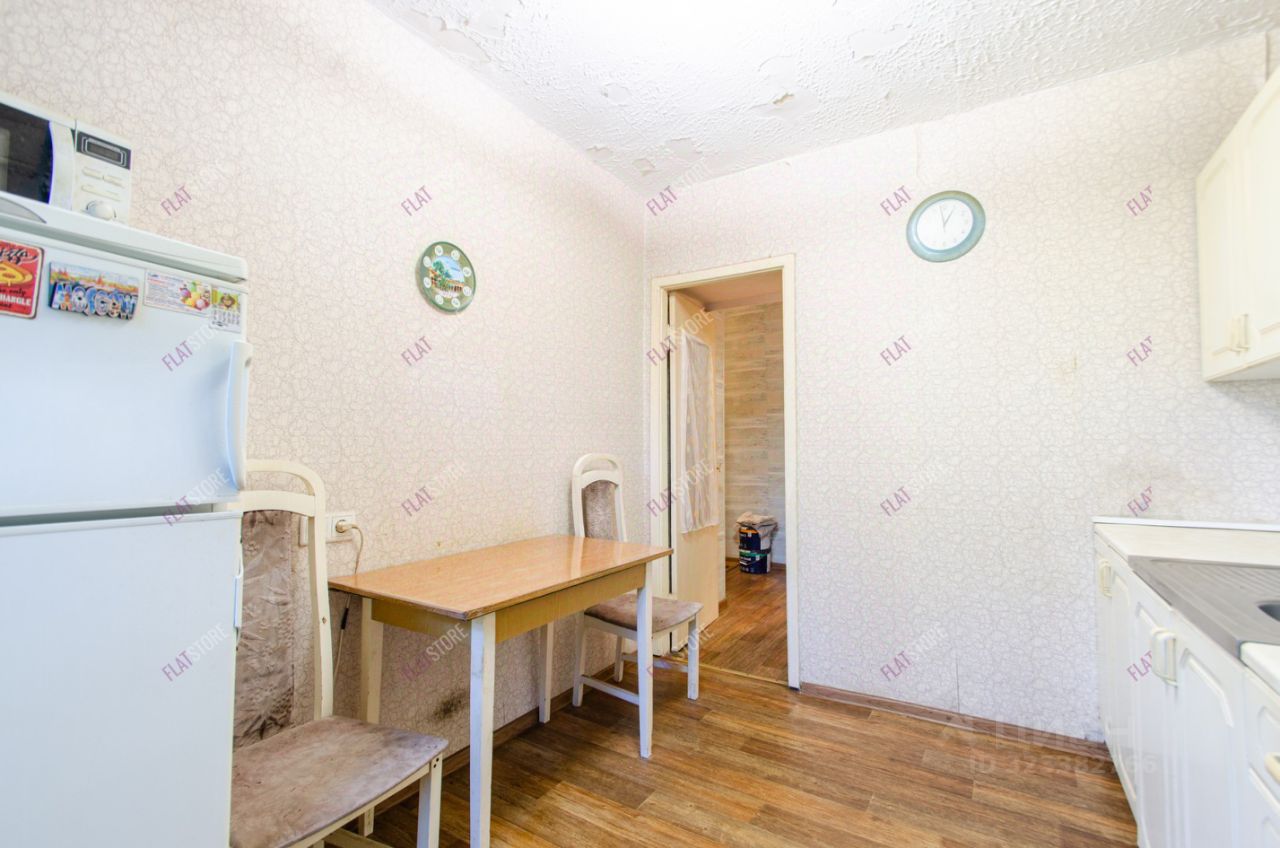 Продажа 3-комн квартиры на вторичном рынке улица Карпинского, 9К3