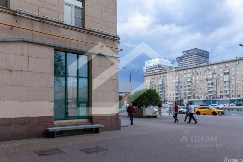 Продажа торгового помещения Ленинградский пр-кт,  д. 71 кГ