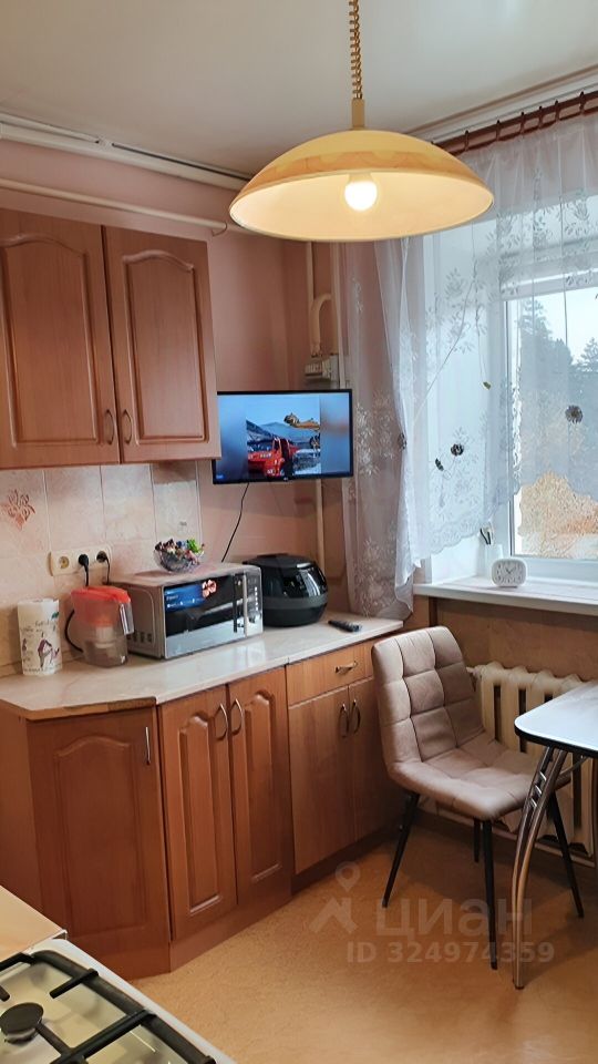 Продажа 3-комн квартиры на вторичном рынке Тучково пгт, улица Лесная, 28