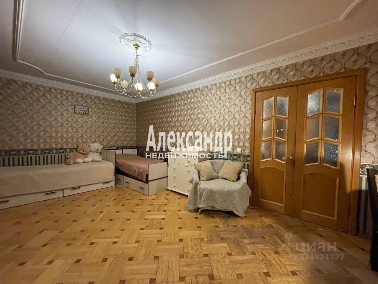 Продажа 3-комн квартиры на вторичном рынке проспект Славы, 40К1