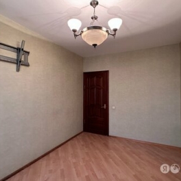 Аренда 3-комн квартиры на вторичном рынке Плещеева ул,  д. 22А