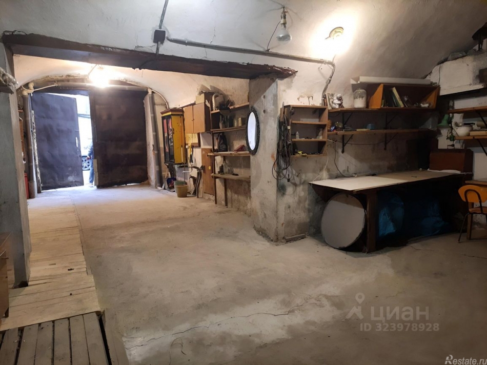 Аренда гаража Вознесенский проспект,  д. 2