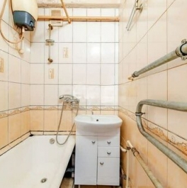 Продажа 2-комн квартиры на вторичном рынке Космонавтов пр-кт,  д. 19 к2