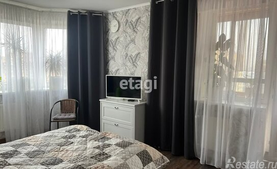 Продажа 1-комн квартиры на вторичном рынке улица Валерия Гаврилина,  д. 3 к1