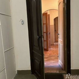 Продажа 3-комн квартиры на вторичном рынке проспект Испытателей,  д. 31 к1