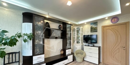 4-комн квартира ул Подводника Кузьмина,  д. 11