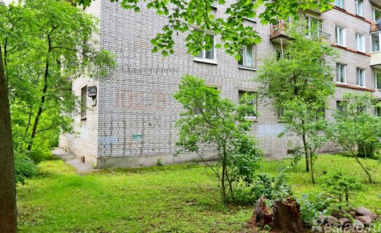 Продажа 2-комн квартиры на вторичном рынке Тореза пр-кт,  д. 102 к5