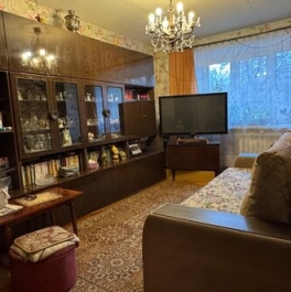 Продажа 3-комн квартиры на вторичном рынке Серпухов, улица Ворошилова,  д. 111