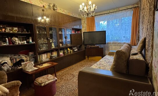 Продажа 3-комн квартиры на вторичном рынке Серпухов, улица Ворошилова,  д. 111