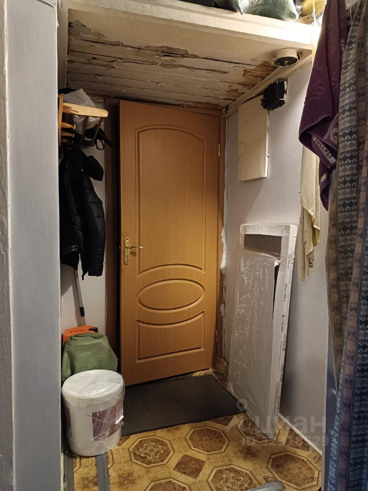 Продажа 1-комн квартиры на вторичном рынке Варшавская улица, 69