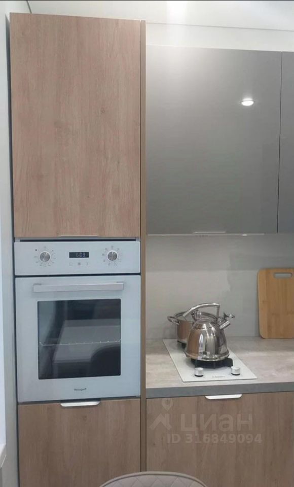 Продажа 3-комн квартиры на вторичном рынке Кузнецовская улица, 18