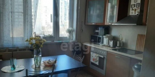 3-комн квартира ул Митинская,  д. 17,  к. 1