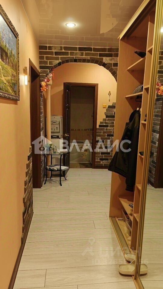 Продажа 2-комн квартиры на вторичном рынке Якорная улица,  д. 9