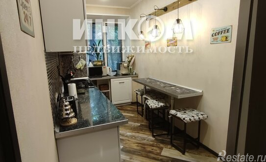 Продажа 3-комн квартиры на вторичном рынке улица Годовикова,  д. 5