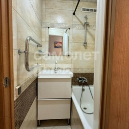 Продажа 2-комн квартиры на вторичном рынке ул Оптиков,  д. 47,  к. 1