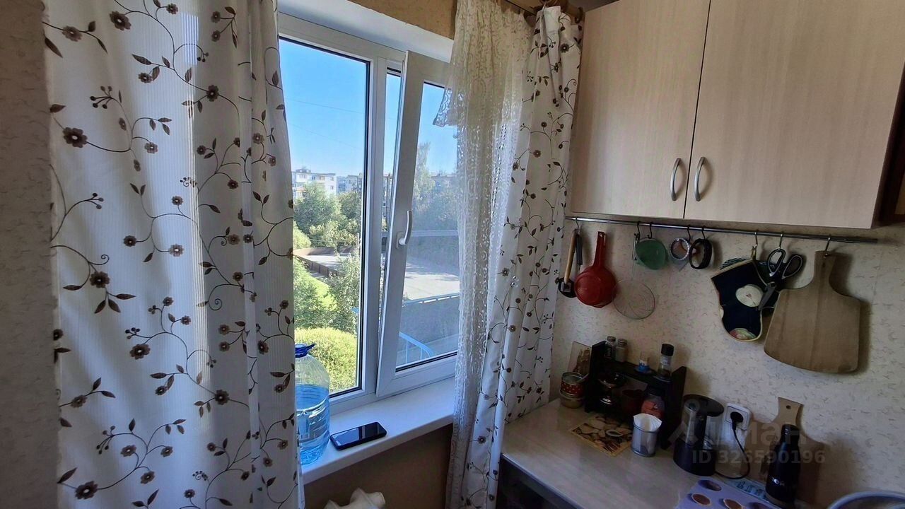 Продажа 2-комн квартиры на вторичном рынке пос. Мга, улица Железнодорожная, 75