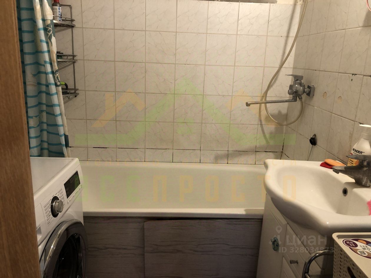 Продажа 2-комн квартиры на вторичном рынке улица Адмирала Лазарева, 40