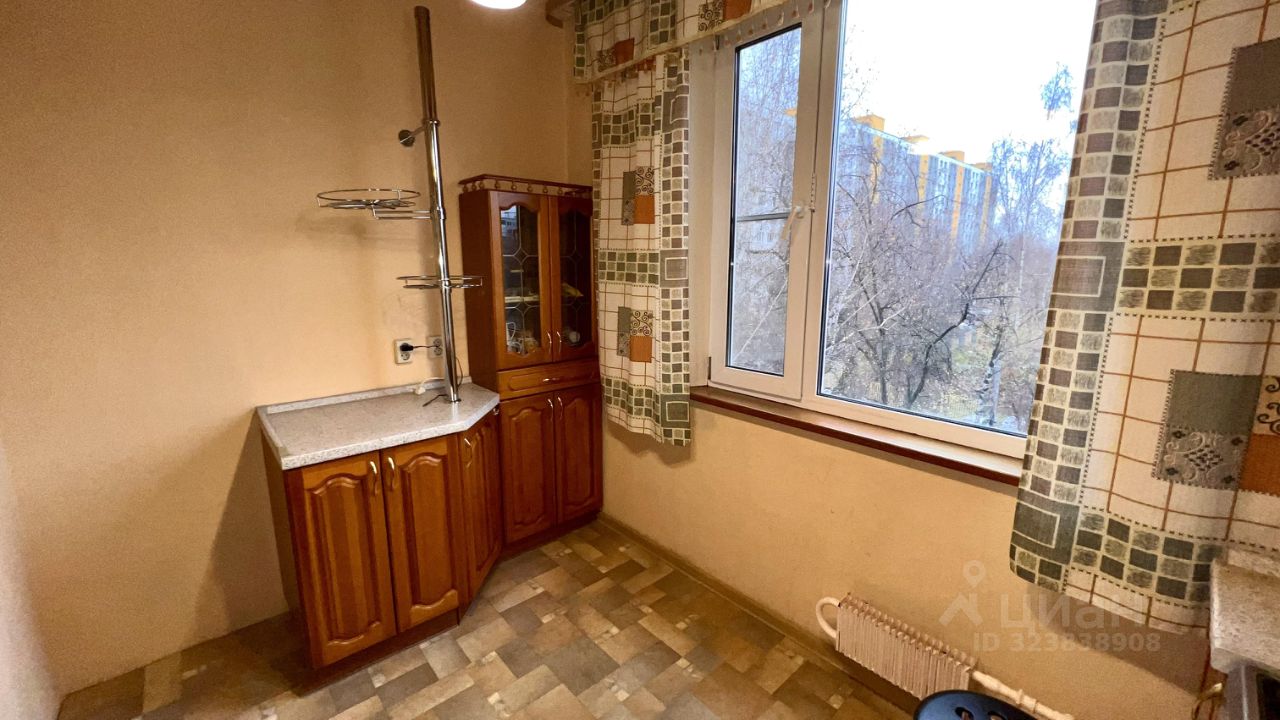 Продажа 3-комн квартиры на вторичном рынке Ореховый бульвар, 21к1