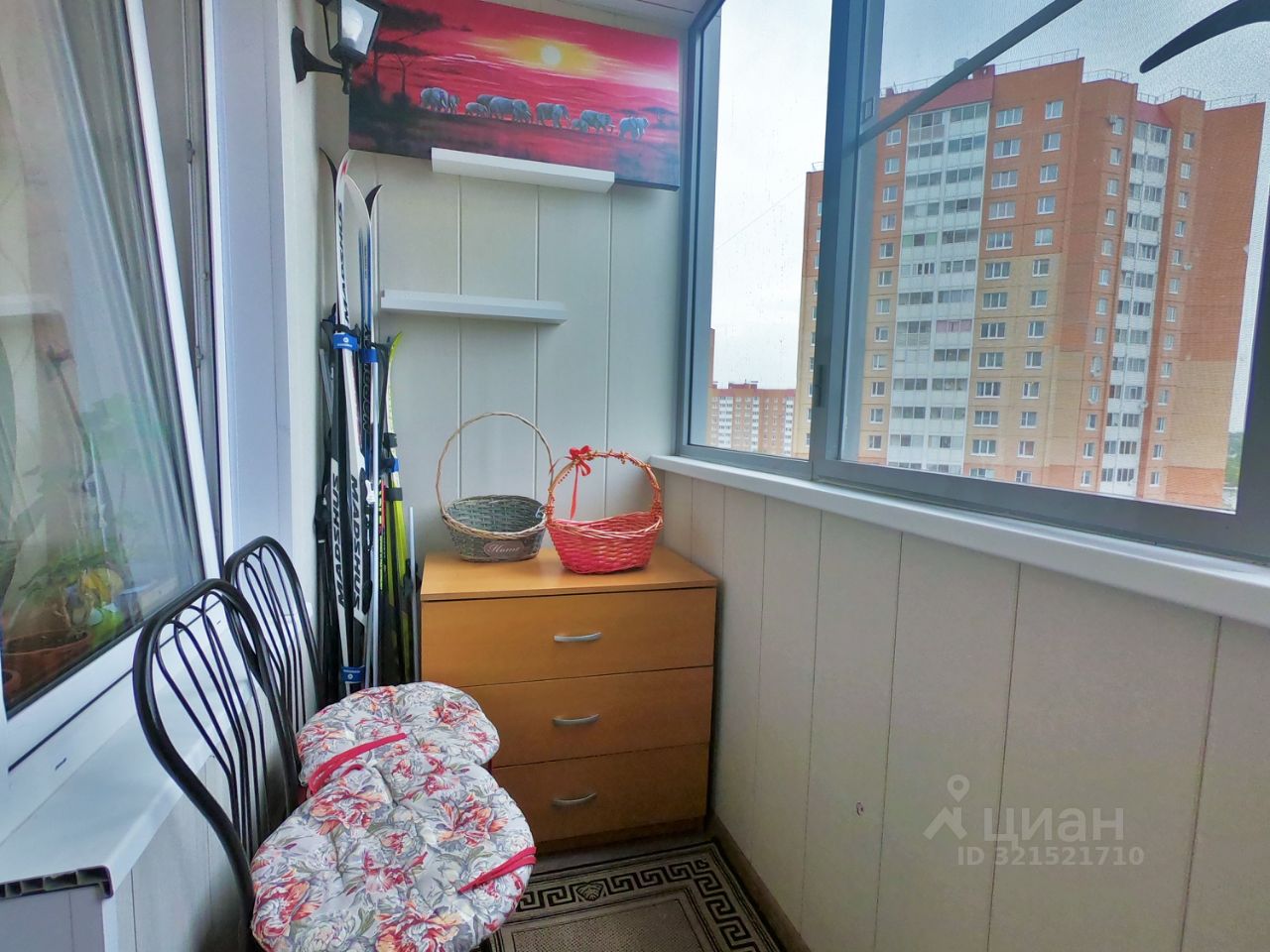 Продажа 3-комн квартиры на вторичном рынке Южный мкр, улица Знаменская, 1/8