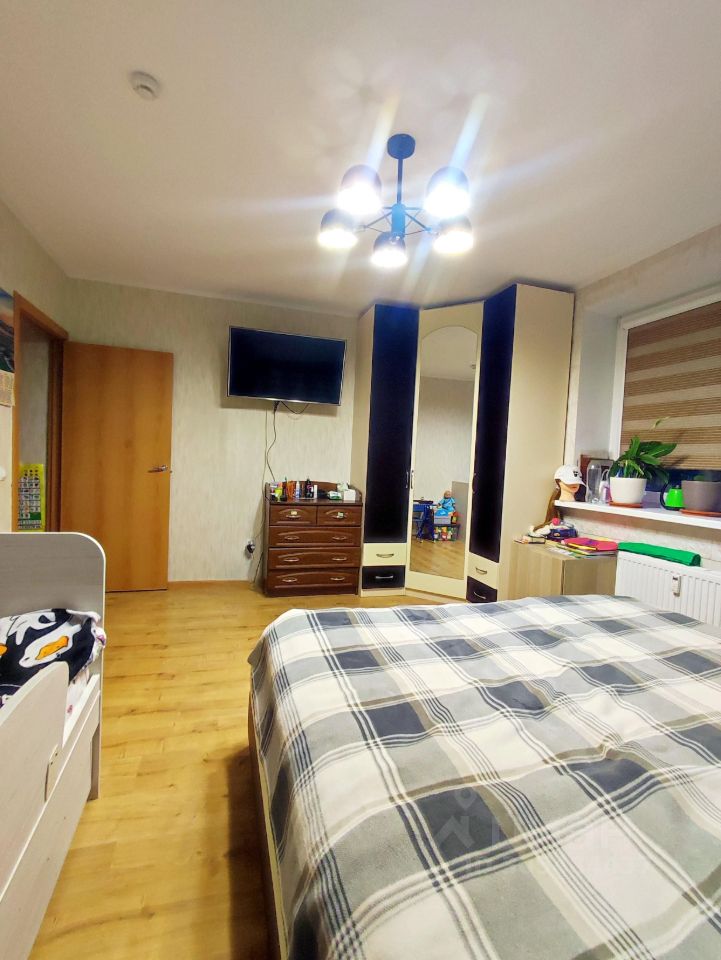 Продажа 2-комн квартиры на вторичном рынке Колпино, Павловская улица, 63