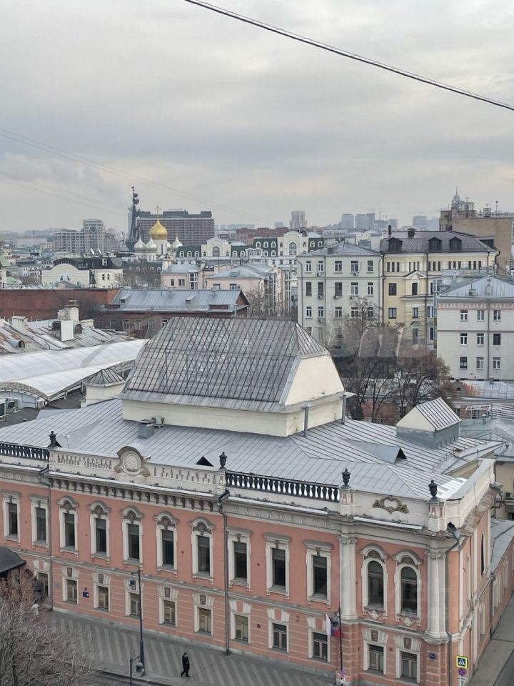 Продажа 4-комн квартиры на вторичном рынке улица Пречистенка, 30/2