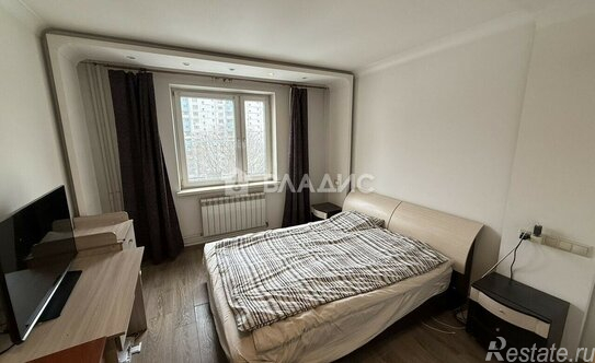 Продажа 3-комн квартиры на вторичном рынке ул Новгородская,  д. 37