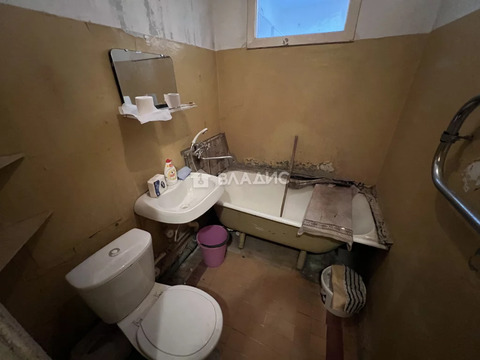 Продажа 2-комн квартиры на вторичном рынке Нахабино, ул. Парковая,  д. 10