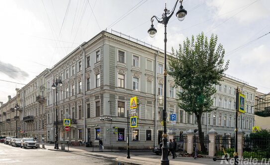 Продажа 1-комн квартиры на вторичном рынке ул Рубинштейна,  д. 9/3