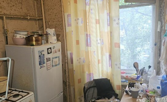 Продажа 2-комн квартиры на вторичном рынке улица Орджоникидзе,  д. 7