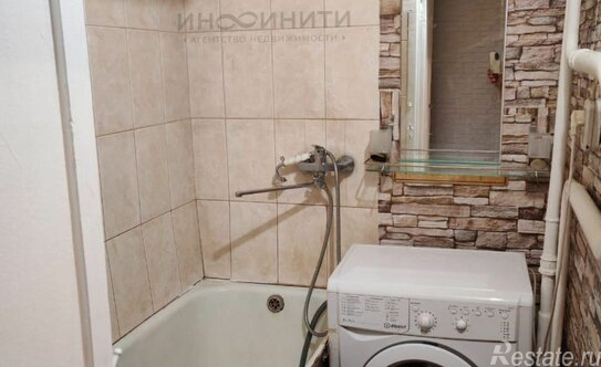 Продажа 2-комн квартиры на вторичном рынке Новосибирская улица,  д. 9 к2