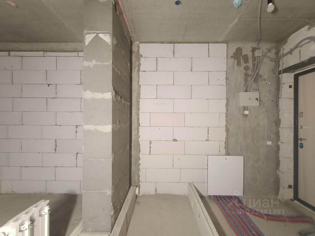 Продажа 2-комн квартиры на вторичном рынке Полярная улица, 3