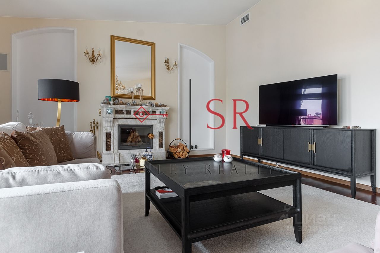 Аренда 5-комн квартиры на вторичном рынке набережная Реки Фонтанки, 25