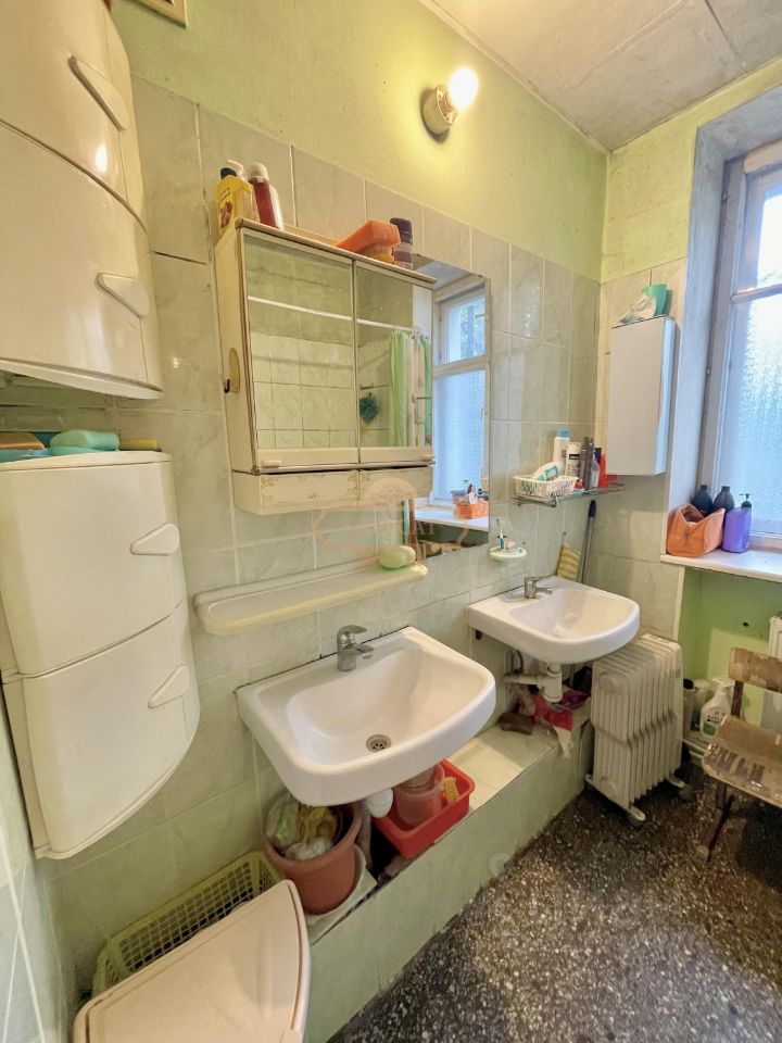 Продажа комнаты Среднеохтинский проспект, 45