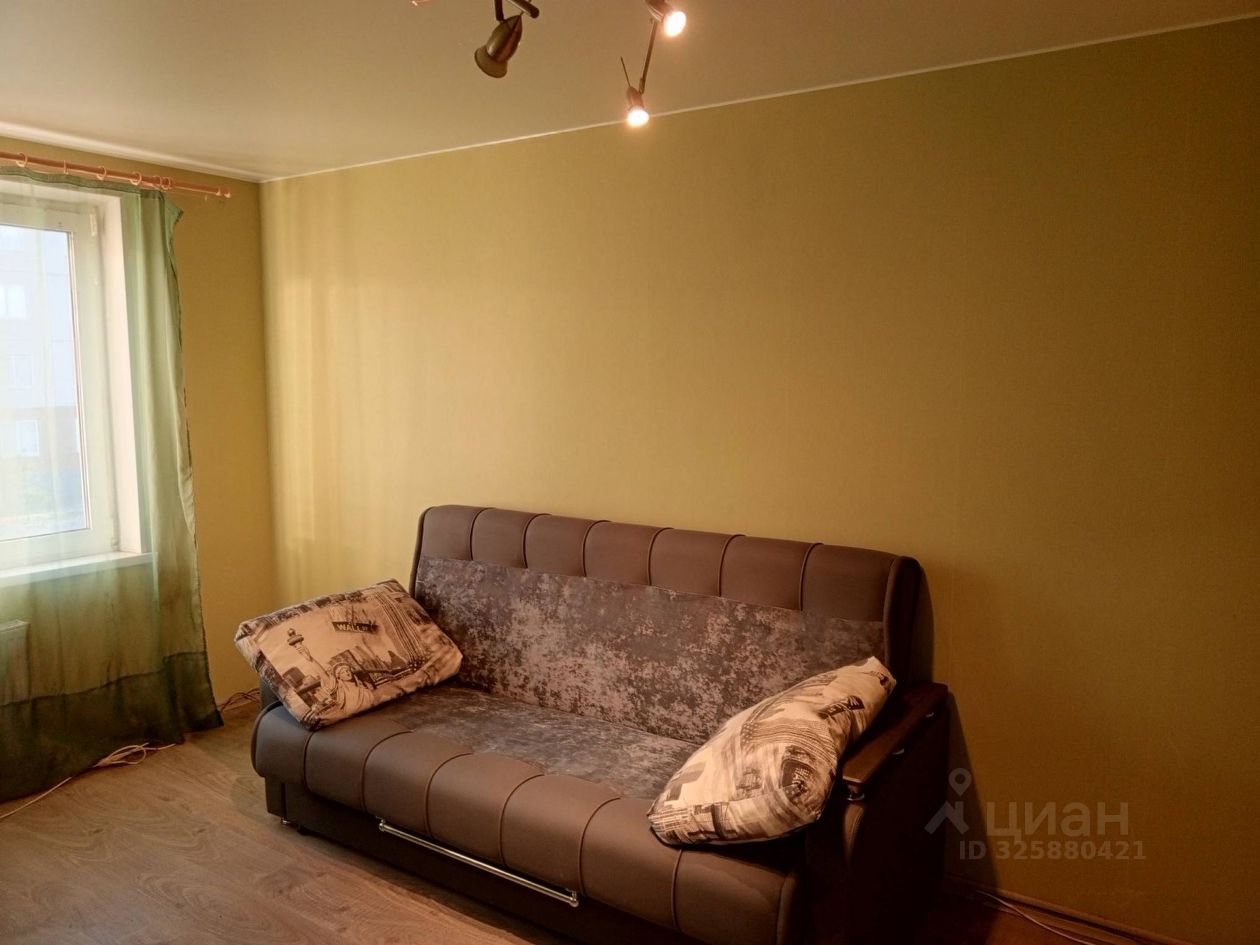 Продажа 1-комн квартиры на вторичном рынке Коммунар г., улица Славянская, 3