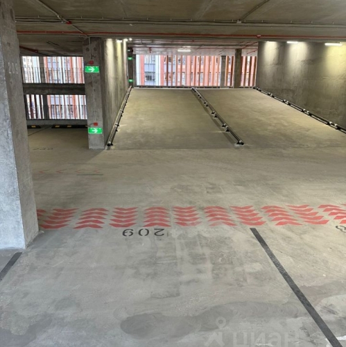 Гараж/парковка Ермолино, Калиновая улица,  д. 1