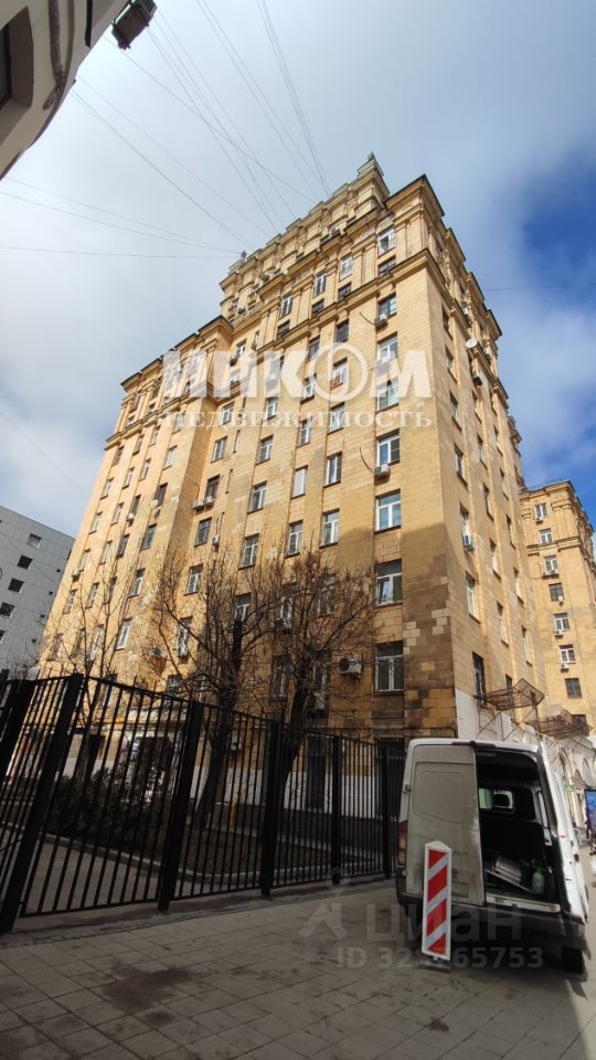 Продажа 2-комн квартиры на вторичном рынке проспект Мира, 49