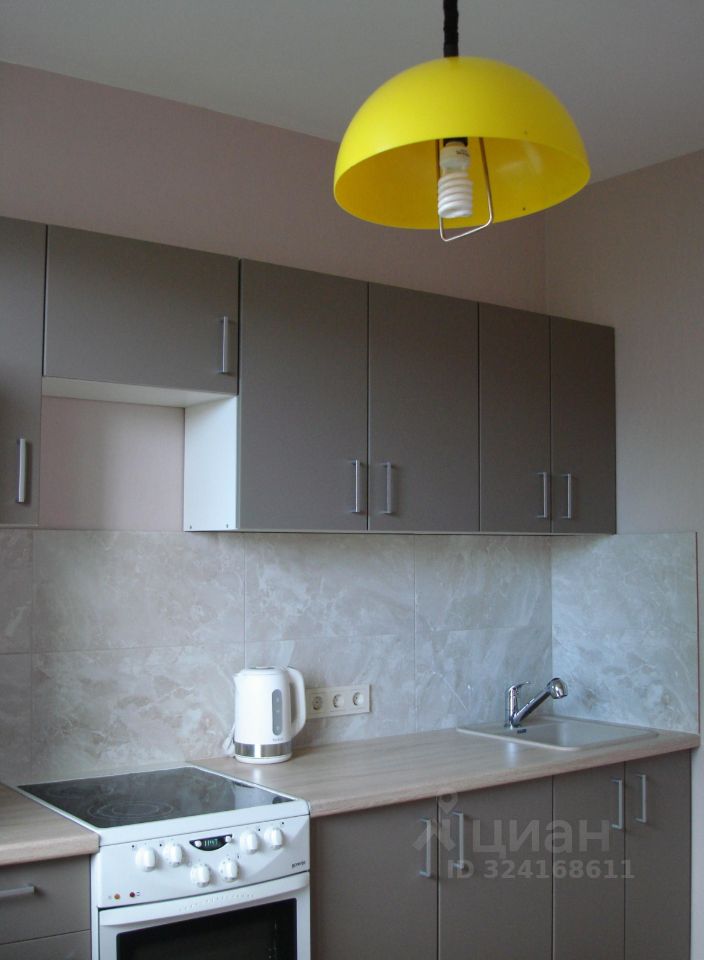 Аренда 2-комн квартиры на вторичном рынке улица Коненкова,  д. 19А