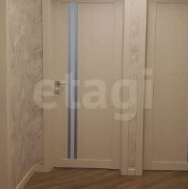 Продажа 3-комн квартиры на вторичном рынке улица Авиаторов,  д. 20