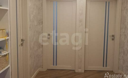 Продажа 3-комн квартиры на вторичном рынке улица Авиаторов,  д. 20