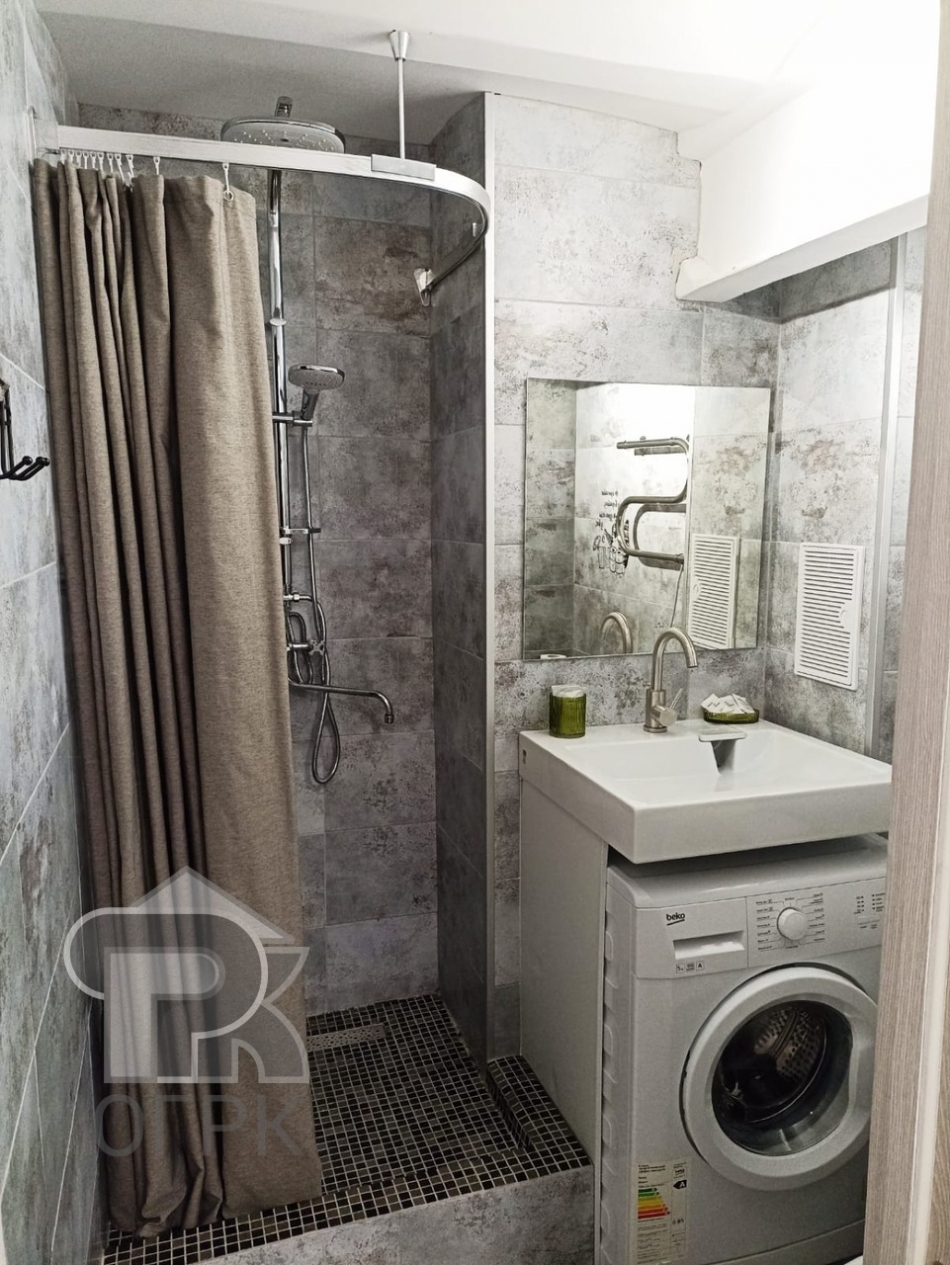 Продажа 1-комн квартиры на вторичном рынке Большая Серпуховская улица, 31к2