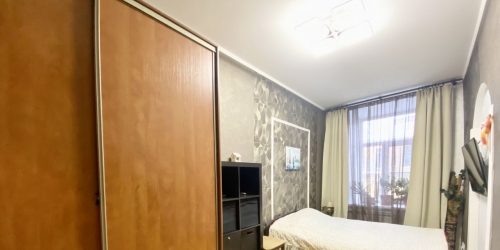 4-комн квартира улица Шамшева, 10