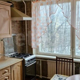 Продажа 2-комн квартиры на вторичном рынке Художников пр-кт,  д. 41