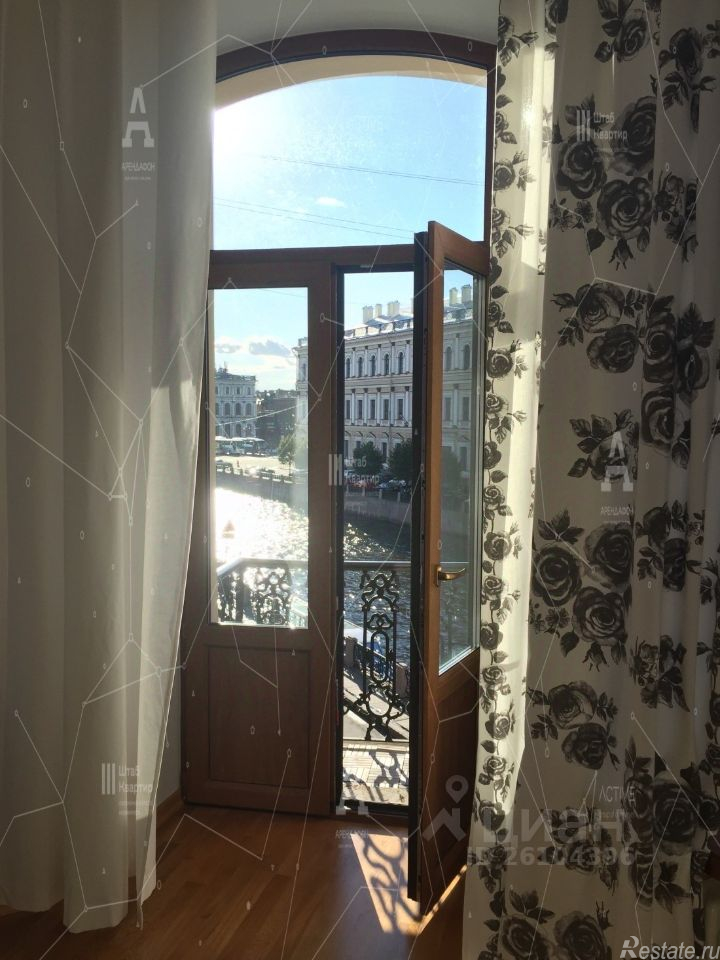 Аренда 6-комн квартиры на вторичном рынке Реки Мойки наб,  д. 62/2
