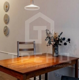 Продажа 2-комн квартиры на вторичном рынке улица Дыбенко