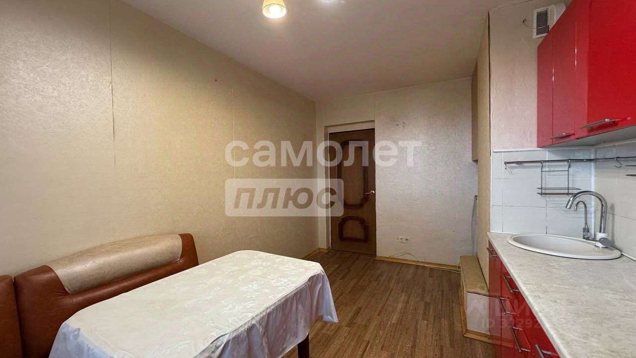Продажа 3-комн квартиры на вторичном рынке Клин-5 городок, улица Центральная, 73с1