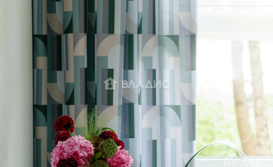 Продажа 1-комн квартиры на вторичном рынке Петрозаводская улица,  д. 22