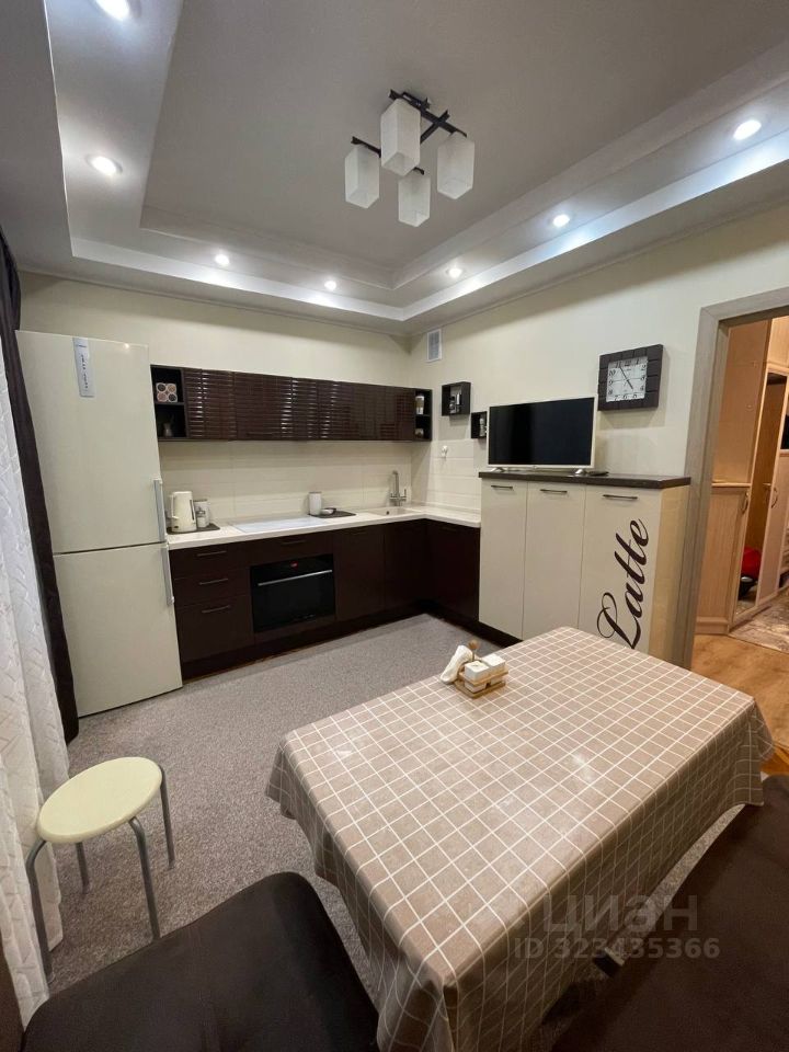 Продажа 1-комн квартиры на вторичном рынке Люберцы, Октябрьский проспект, 10к1