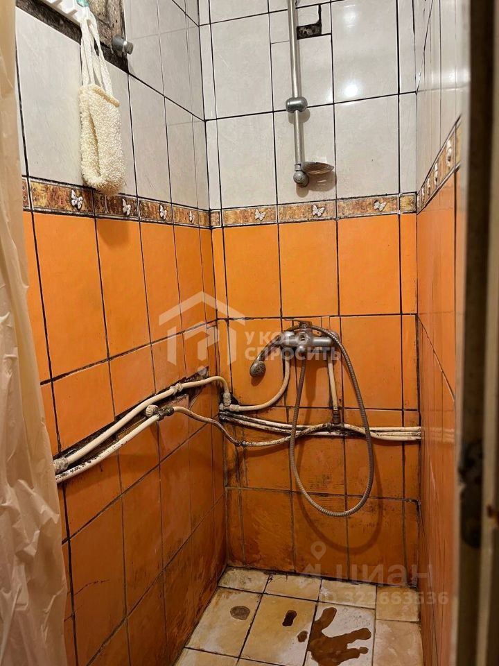 Продажа комнаты Ломоносов, улица Победы, 3