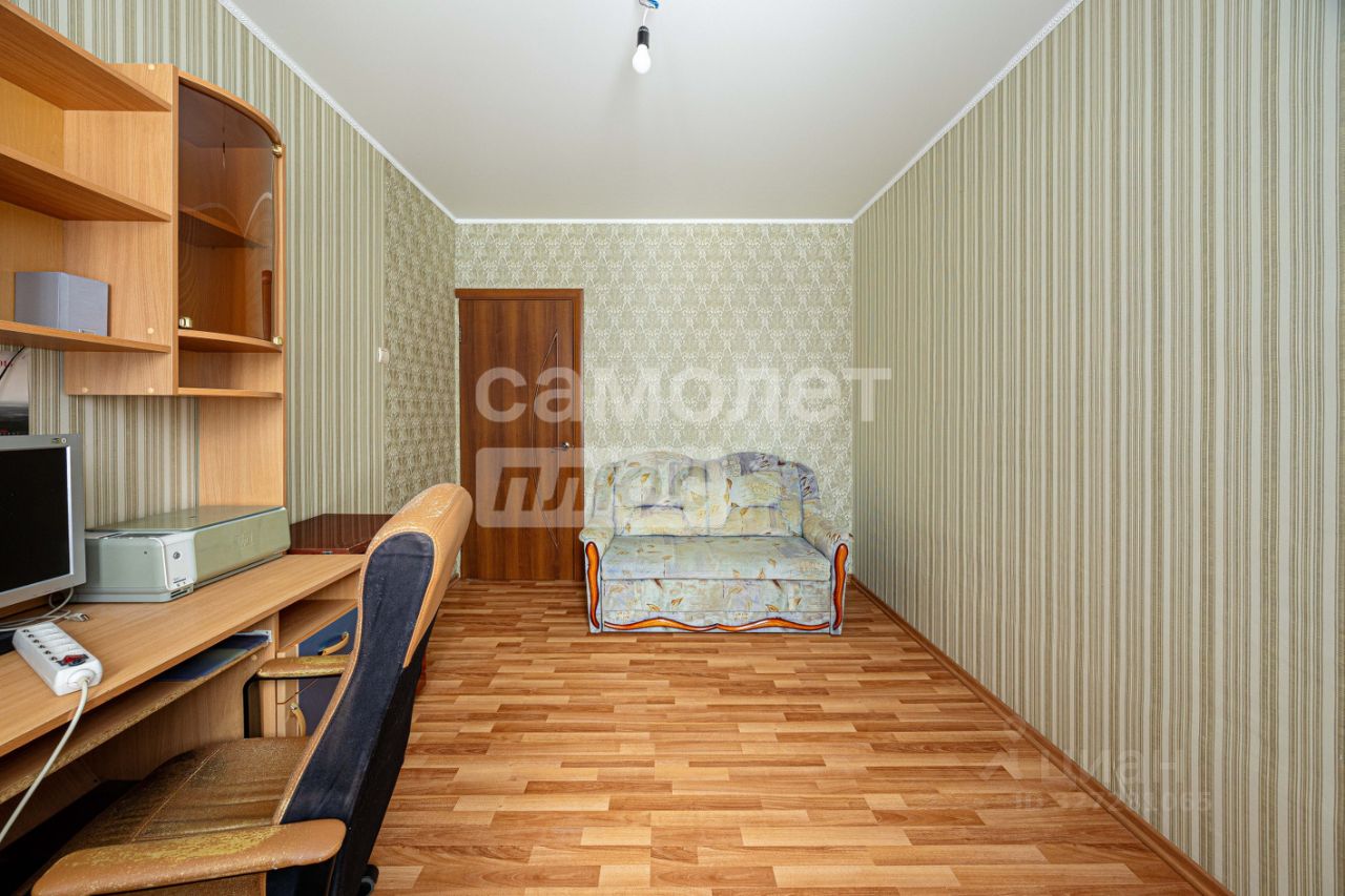 Продажа 3-комн квартиры на вторичном рынке Чехов, Весенняя улица, 22/2