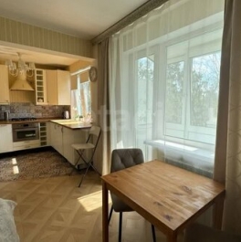 Продажа 3-комн квартиры на вторичном рынке Новоизмайловский пр-кт,  д. 42,  к. 2